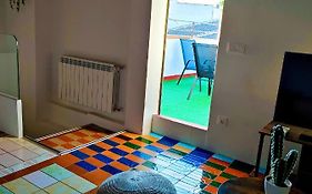 Casa Luzon, terraza-solarium con ducha y salon rustico